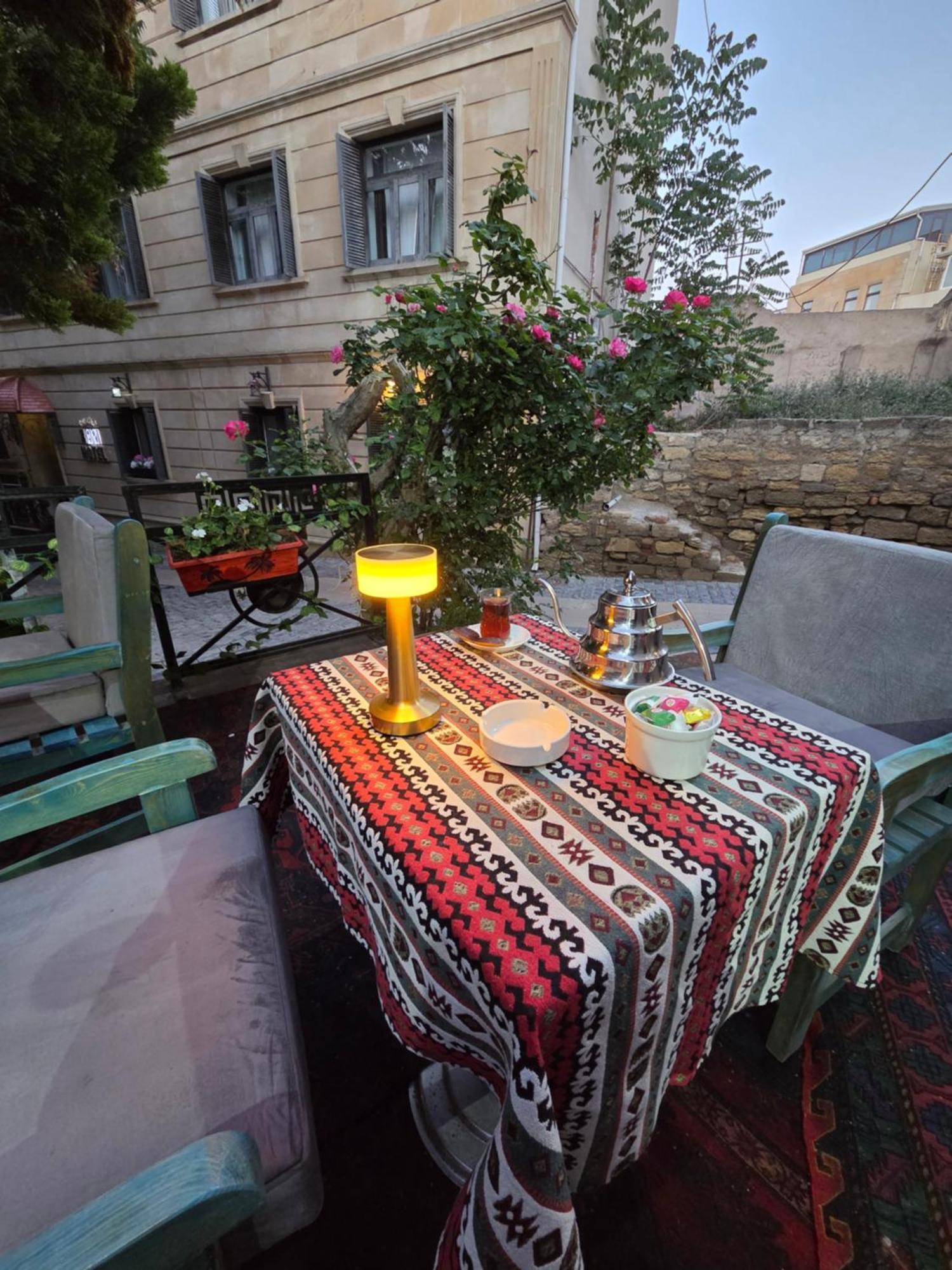 Chambers Old City Hotel Baku Exterior photo